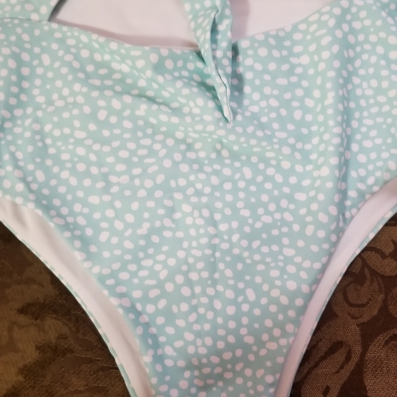 Shein one piece swimsuit - Picture 4 of 6